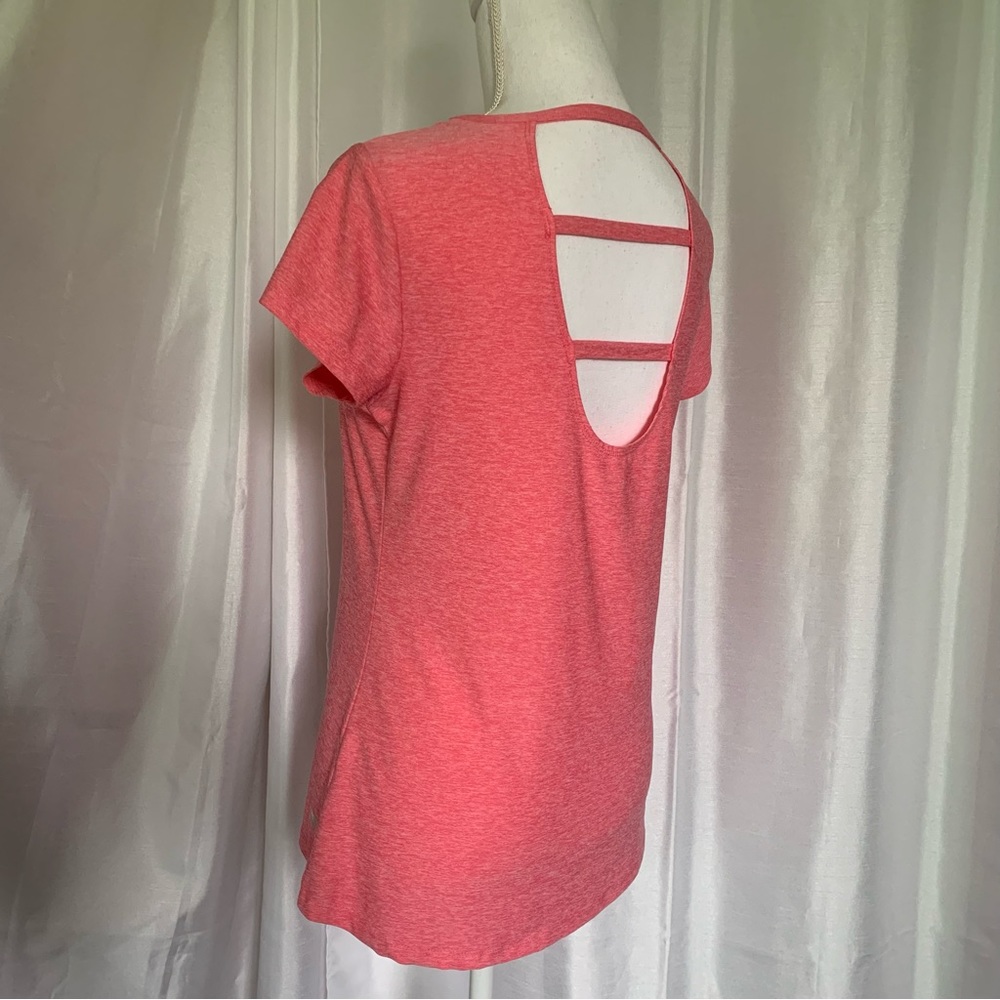 Marika cut out back tee short sleeve small